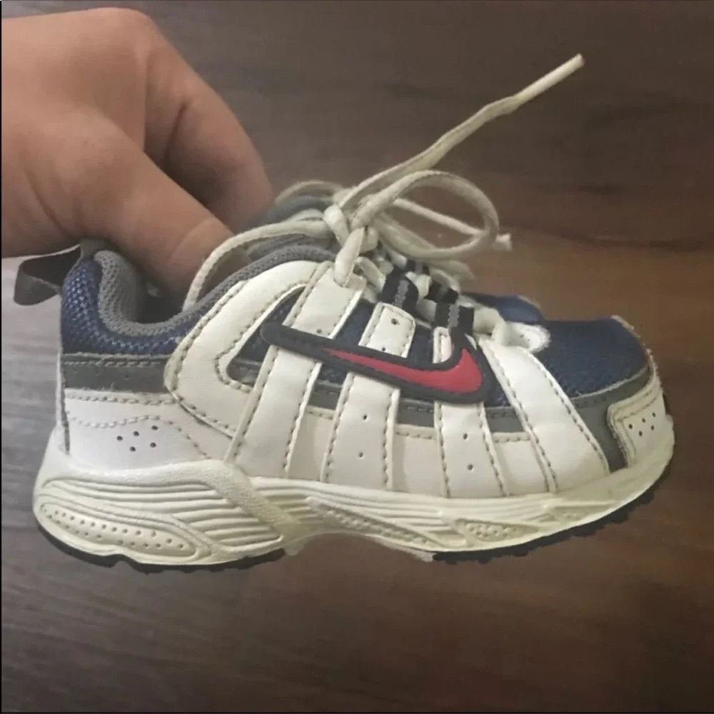 5 for $25🎈 Toddler Nikes